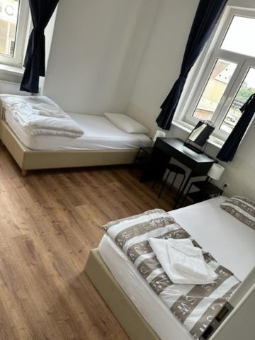 Gostilna In Apartmaji Zlati Lev - Марибор Екстериор снимка